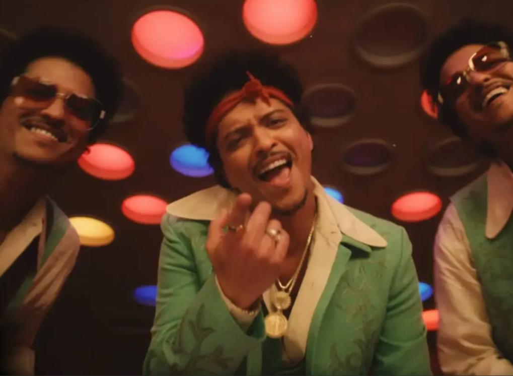 I Just Might's Hook Arrangement Techniques